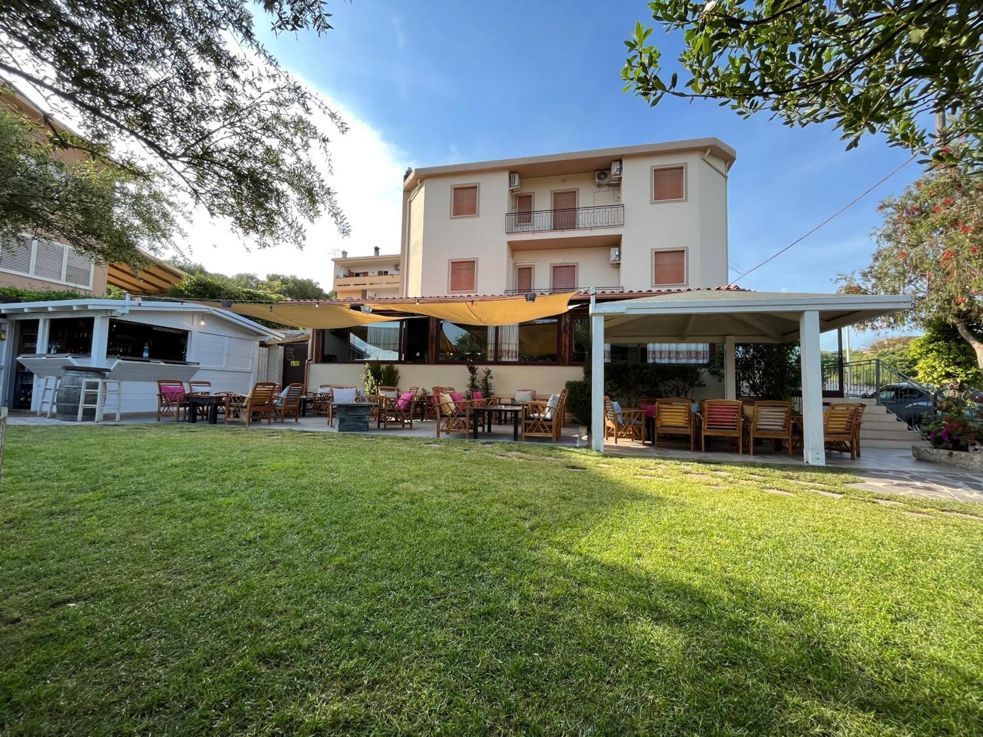 Hotel Casa Mia Arzachena Exterior photo